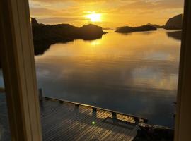 Sennesvik Apartments Lofoten: Sennesvik şehrinde bir otel