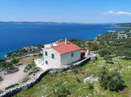 House Lovre, hotel di Tkon