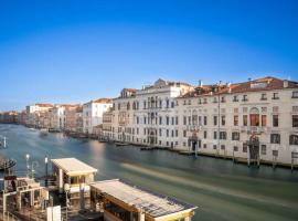 Mocenigo Grand Canal Luxury Suites: Venedik'te bir daire