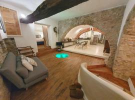 Luxury Loft Lerici "Il vecchio frantoio" – hotel w mieście Lerici