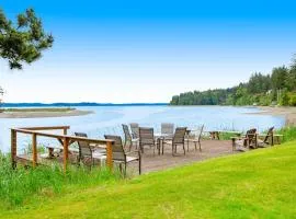 The Glen Cove Sand Spit & Guest Cottage