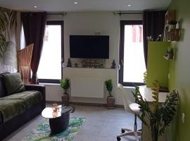 Gite Azalée, hotel v destinaci Raon-lʼÉtape