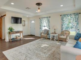 Sunny Stays Vacation Rental in Southwest Florida!, villa in Lehigh Acres