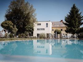 Gasthof Martinhof, hotel a Sankt Martin im Sulmtal