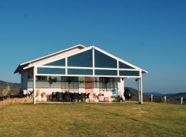 Tinton Hillstay, villa in Chikmagalūr