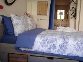 Bed and Breakfast Amsterdam West, ξενοδοχείο κοντά σε Σταθμός Μετρό De Vlugtlaan, Άμστερνταμ