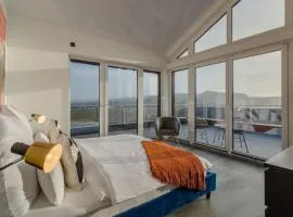 Modern Oasis HotTub, View, Gym