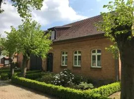 Lindenhof, Wohnung 1, Giebel