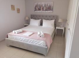 Nicole Apartment, cheap hotel in Perdika