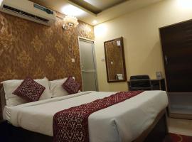 Hotel deep، فندق بالقرب من مطار جاي براكاش ناريان - PAT، باتنا
