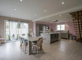 Kokana modern holiday home