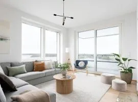 Luxury penthouse with stunning sea views & private sauna