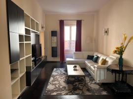 Piazza Maggiore Luxury Apartment、ボローニャのアパートメント