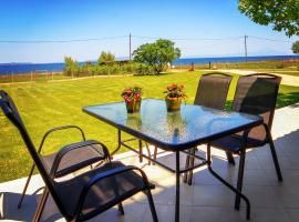 Daphnes Houses, hotel in Ayios Nikolaos Sithonia