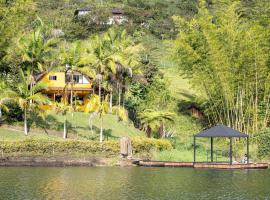 VOLARE Experience, hostel Guatapéban