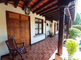 Hotel Posada San Felipe, quán trọ ở Antigua Guatemala