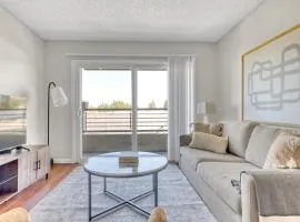 Woodland Hills 2BR w Pool Gym nr Warner Center LAX-699