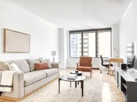 Sutton Place 2BR w Gym Pool nr Rockefeller NYC-516