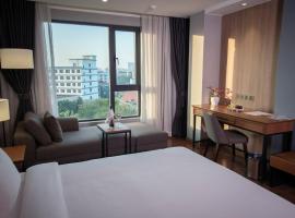 Prince Hotel, hotel in Yangon