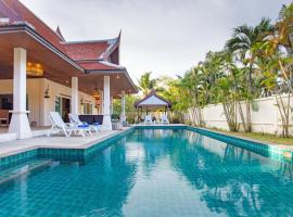 라와이 비치에 위치한 가족 호텔 Beautiful Thai 4BR Pool Villa Fanny