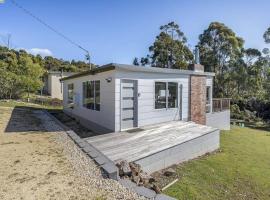 The Shack on Francis, μέρος για να μείνετε σε Adventure Bay