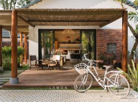 LaMon House - Venuestay, hotel v destinaci Hòa Bình
