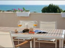 Esperienza Luxury fronte mare con piscina