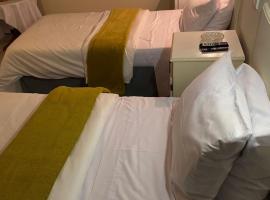 Twin Room in Hillside - 2087, pet-friendly hotel in Bulawayo