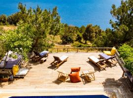 Deep Ocean Camping-Adults Only, viešbutis mieste Faralya