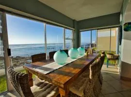 Atlantic Waterfront Cottage D3, 4 bedroom, Sea view