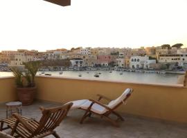 Attico sul Porto Vecchio - Lampedusa, vila v destinaci Lampedusa