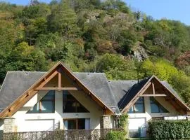 Maison calme à Juzet-de-Luchon avec jardin, terrasse, parking, et wifi - FR-1-313-157