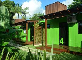 Innbox - Porto Belo, hostel din Porto Belo