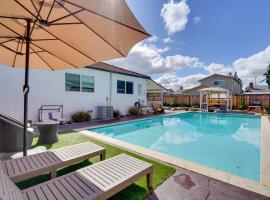 Sun-Soaked Livermore Gem with Patio and Fire Pit!, hotel v destinácii Livermore