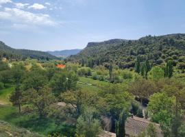 Casas Rurales Los Enebros Nerpio, hotell i Nerpio