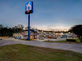 Motel 6-Port Allen, LA - Baton Rouge, viešbutis mieste Port Alenas