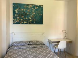 Casa di Arianna in centro storico a Vimercate, hotel v destinaci Vimercate