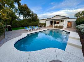 Casa Gia- Quiet Luxury Biltmore Area - Heated Pool, hotel u gradu 'Phoenix'