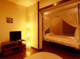 Hotel Bali moon, hotell i Izu