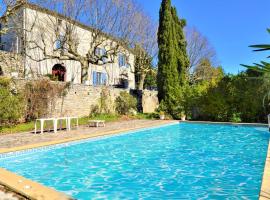 Gorgeous Home In St-hippolyte-du-fort With Outdoor Swimming Pool，聖伊波利特迪福爾的飯店
