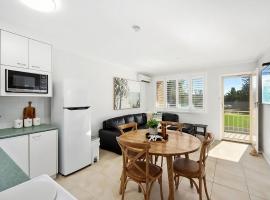 Ernora Court, vacation rental in Urunga