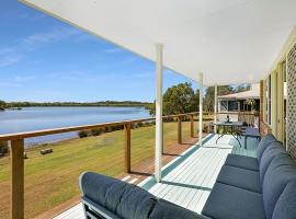 The Tides, holiday home in Urunga