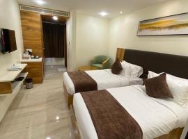 HOTEL TOUCHWOOD, hotel di Visakhapatnam