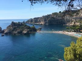 Essenze di Sicilia Apartment, maison de vacances à Letojanni