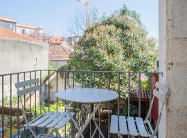 Liiiving in Porto - Historic Cl&eacute;rigos Apartments