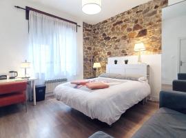 2-TUUL ETXEA, Habitación doble a 8 km de Bilbao, Baño compartido, povoljni hotel u gradu Galdakao
