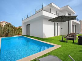 Villa Atlantic View, hotel in Salir do Porto