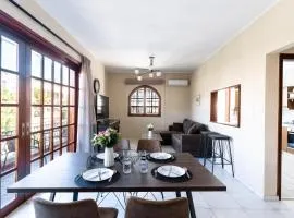 AIOLOS LUXURY alimos center Suite II near the sea