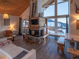 L'ourse et L'ange - Luxury chalet (8p). 3 bedrooms, 2 bathrooms and a loft. In the centre of Vallandry, with ski-in & out, luxury hotel sa Landry