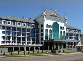 Shiny River Hotel, hotel near Ust-Kamenogorsk Airport - UKK, Ustʼ-Kamenogorsk